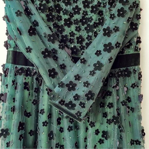 Mac Duggal : Velvet & Beaded Floral All Over w Velvet Trim A-Line Dress : Sz 14 - Picture 7 of 8